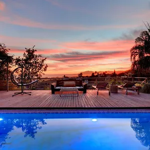 Homestay Boutique Art, Marbella