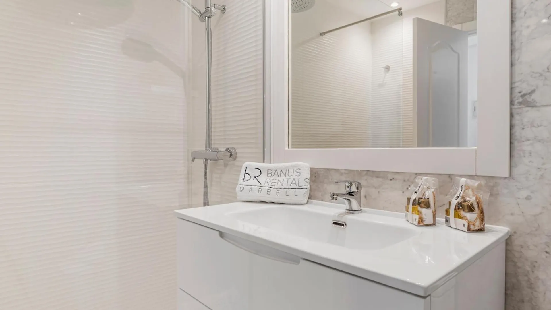 Acogedor Estudio En Medina Garden Ref 122 ماربيا 0*,  إسبانيا